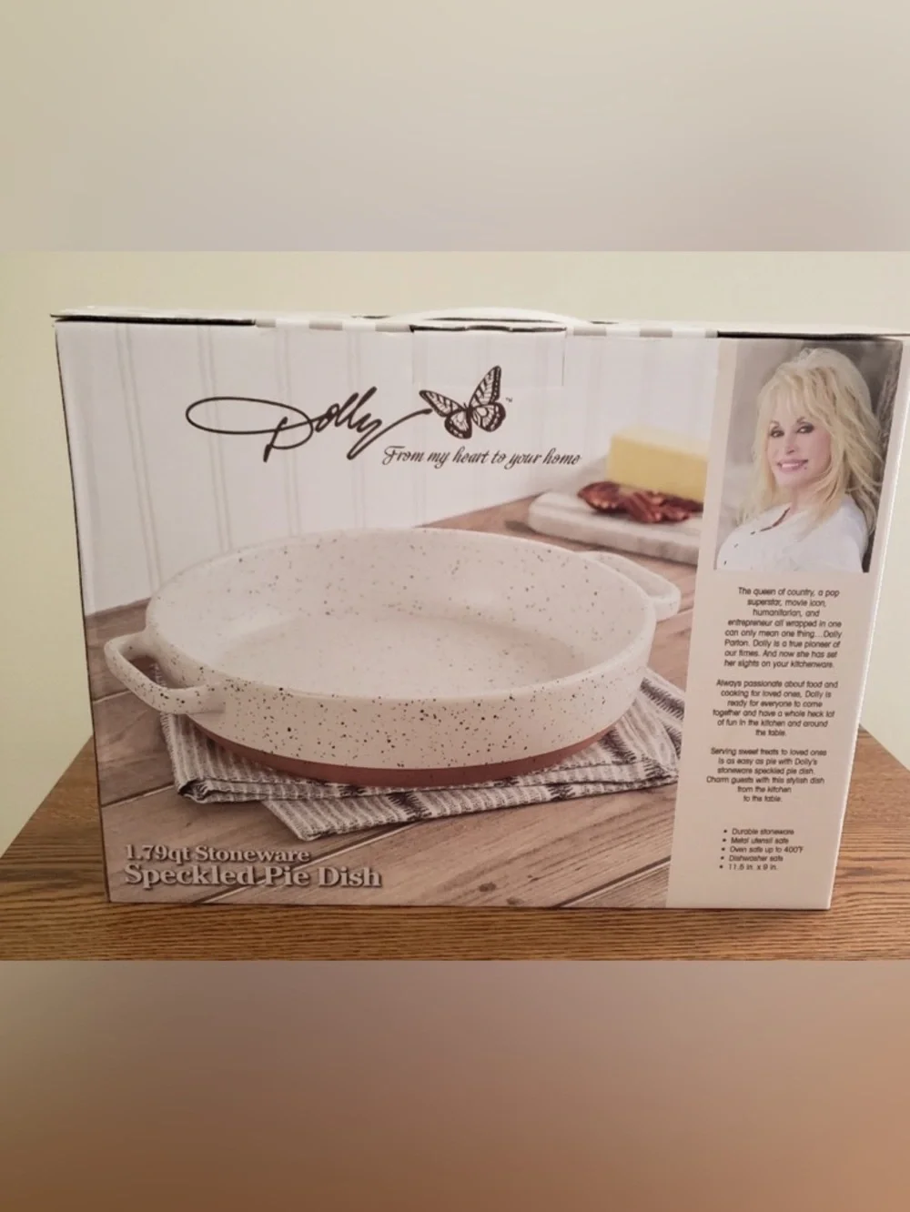 Dolly Parton 1.79qt Durable Stoneware Speckled Pie Dish Oven To Table 11.5 X 9